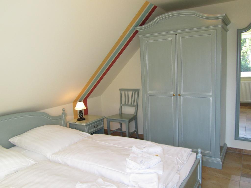 Apartmenthaus Hus Uebi By Rujana بينز الغرفة الصورة