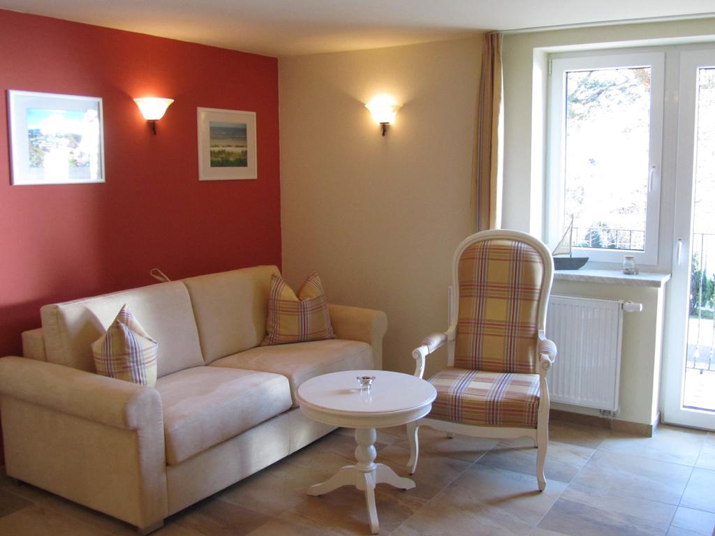 Apartmenthaus Hus Uebi By Rujana بينز الغرفة الصورة