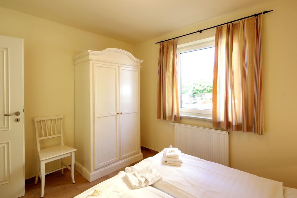 Apartmenthaus Hus Uebi By Rujana بينز المظهر الخارجي الصورة